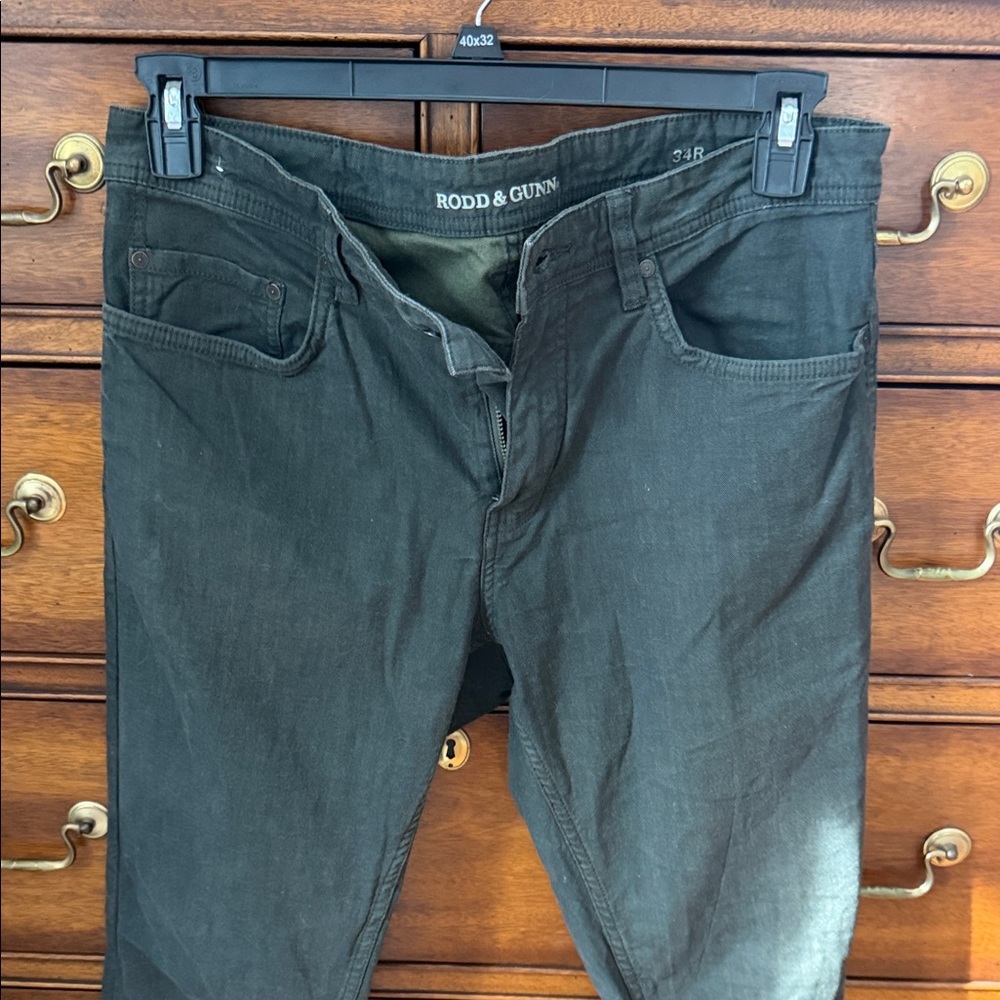 Rodd & Gunn Men's Dark Gray Relaxed Jeans